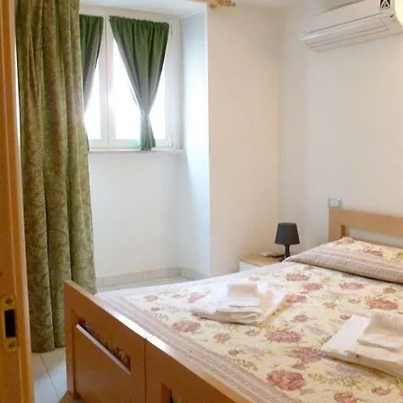 Ca' De Baran マナローラ